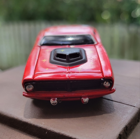2000 Muscle Machines 69 Cuda  (red) Holiday Hot Rods 1/64 (LOOSE) - Picture 4 of 6
